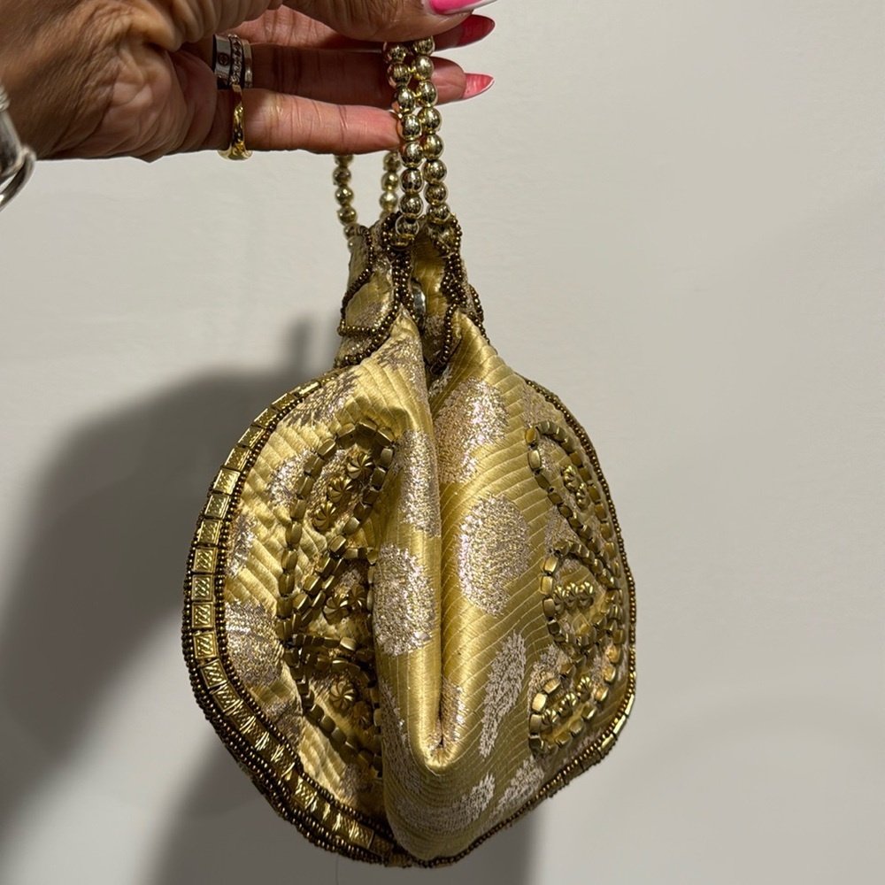 Unique Beaded Bag - Picture 1 of 10
